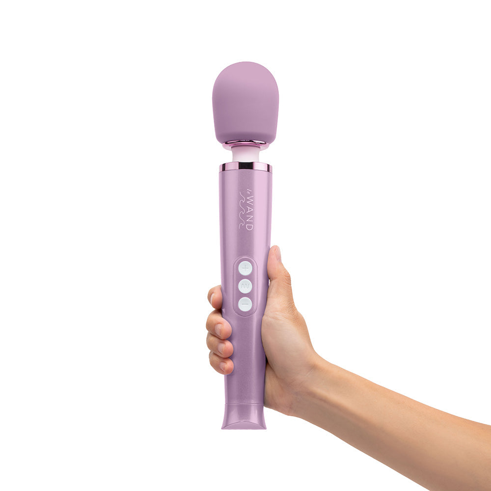 Le Wand Dive Submersible Rechargeable Vibrating Massager Lavender