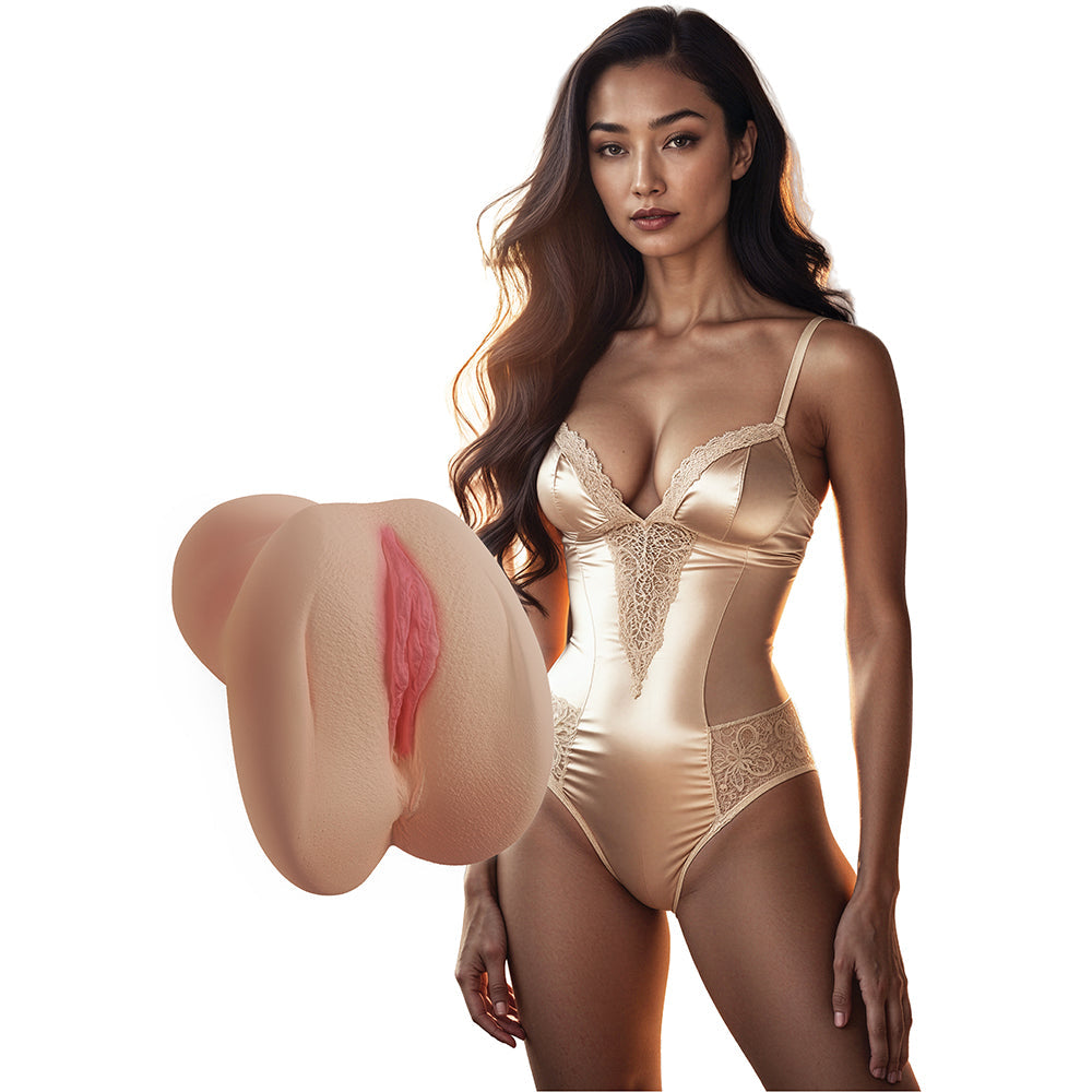 XKIN Reina Vaine Vagina Vibration + Suction + Voice Masturbator